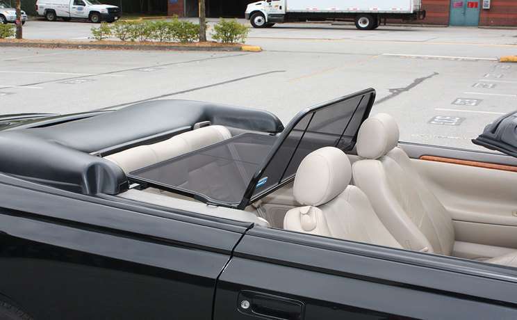 2004 Windstop also know as Windscreen 2005 Love the Drive/™ Ford Thunderbird Wind Deflector 2002 2003